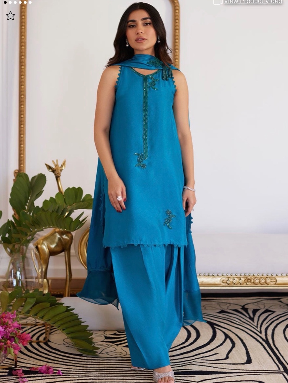 Elegant Teal Embellished Women Kurta Bottoms Set wore for 3 hours